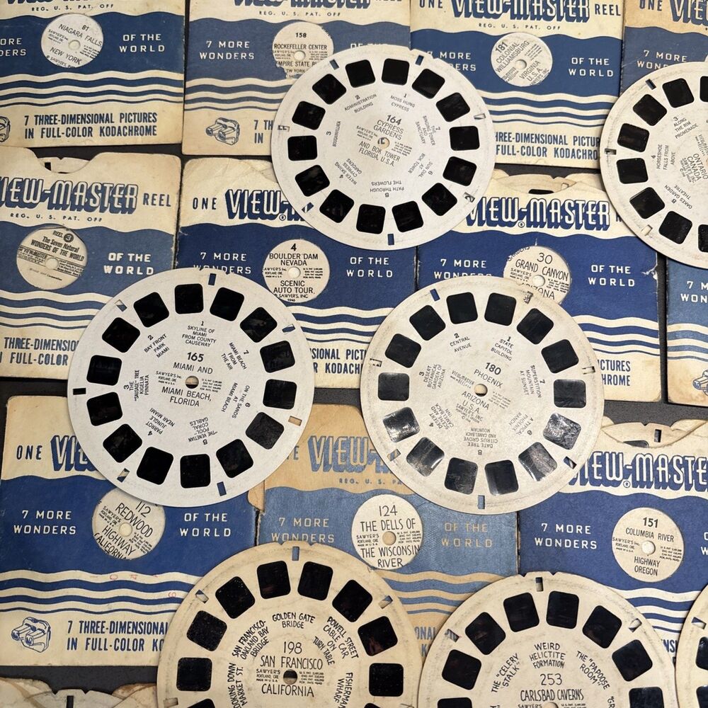 VTG Sawyer View Master Stereoscope Bakelite With 34 Reels 7 More Wonders World - Picture 8 of 11